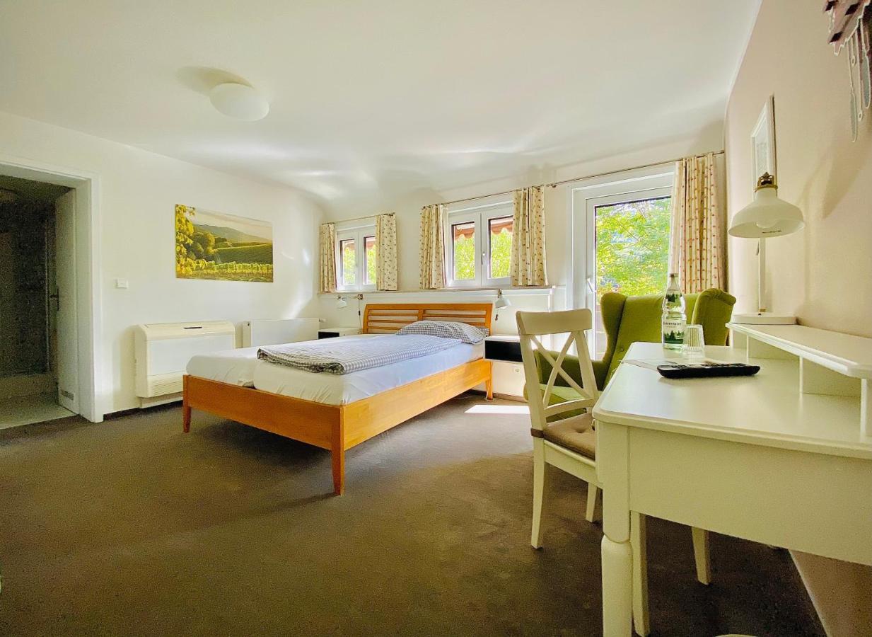 Pension Am Weinberg Sasbachwalden Luaran gambar